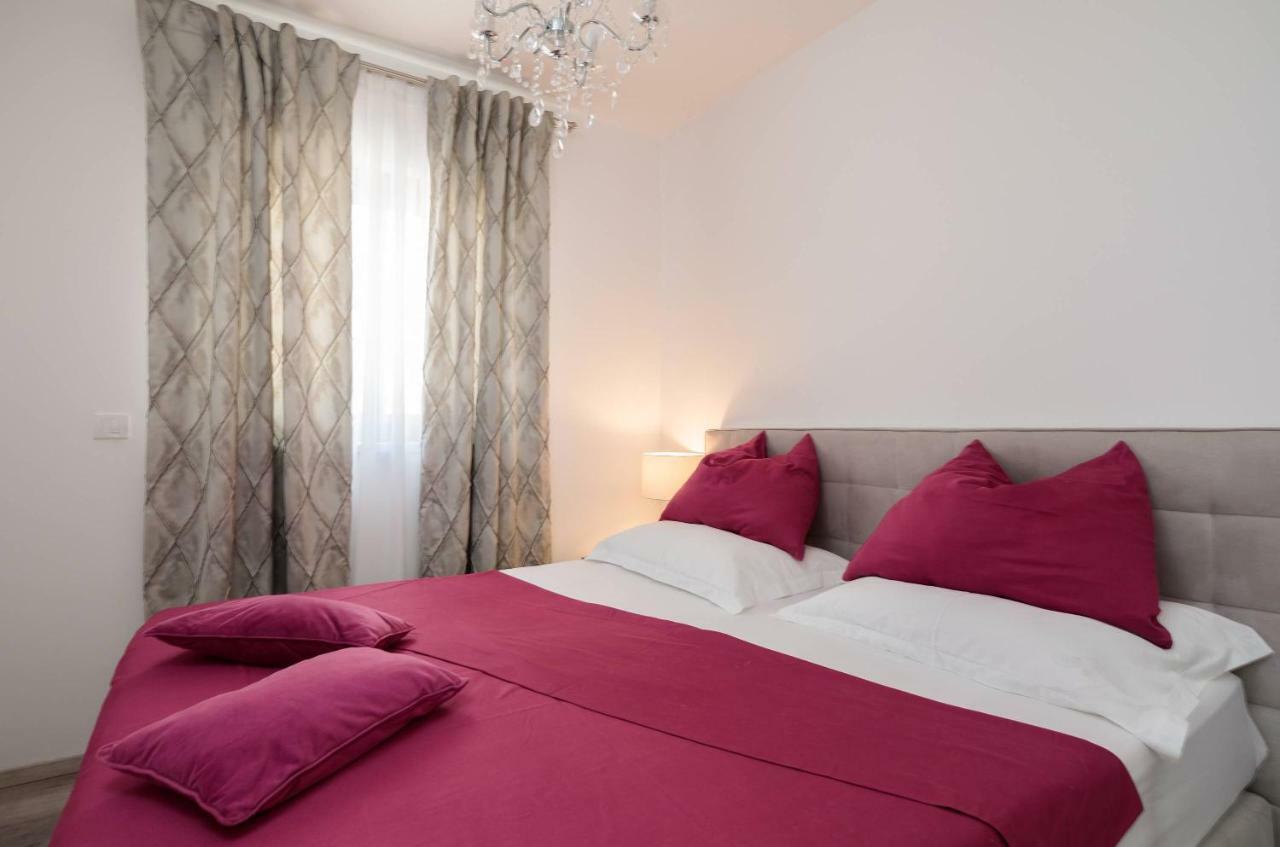 Apartment Flawless โตรกีร์ ภายนอก รูปภาพ